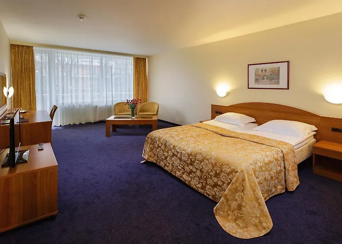 Alka 3* פלאנגה